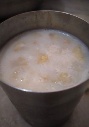 बनाना शेक (banana shake recipe in Hindi) रेसिपी मुख्य फोटो