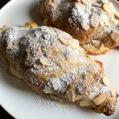 A picture of Almond Croissants.