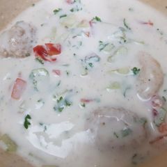 Mash daal dahi baray A picture of Mash daal dahi baray.