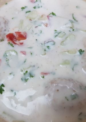 A picture of Mash daal dahi baray.