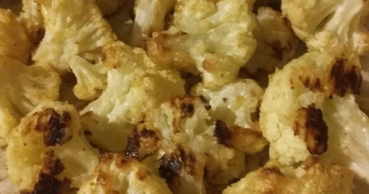 Garlic Parmesan Roasted Cauliflower Recipe By Stephiecancook Cookpad