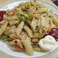 A picture of Chicken and Vegetable Pasta.