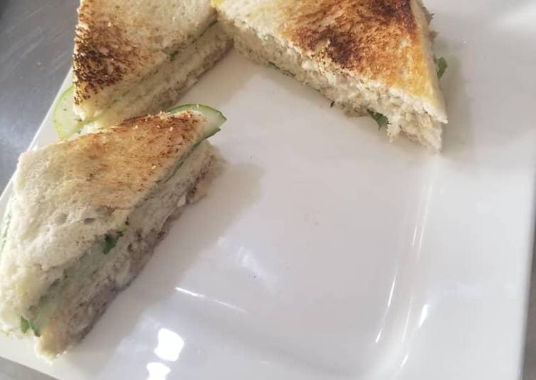 Simple Way to Make Super Quick Homemade Sardine sandwich