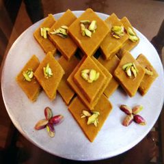 A picture of Mango Burfi .