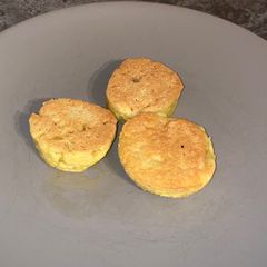 A picture of Keto muffins.