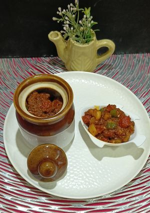 A picture of Instant Gajar Muli Mirch Ka Achar.