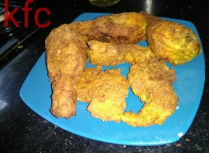 Una foto de Pollo estilo KFC