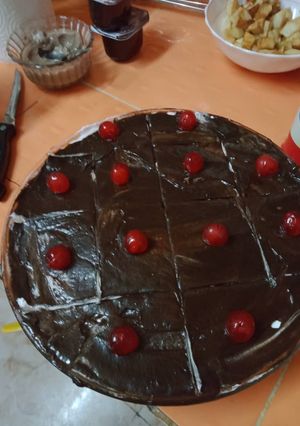 صورة لوصفة تحلية روعة بصوص الشوكولاته