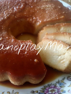Una foto de Puding navideño de mazapán en GME F y G y tradicional