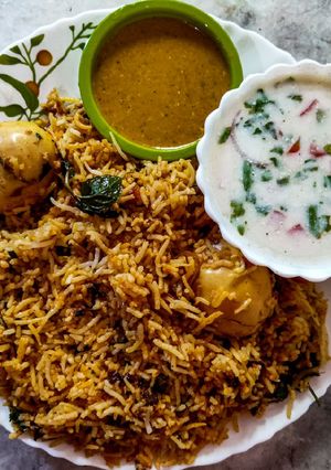 A picture of Egg dum biryani.