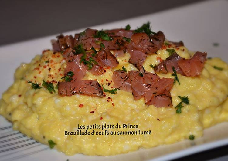 La Délicieuse Recette du Brouillade d&#39;oeufs au saumon fumé