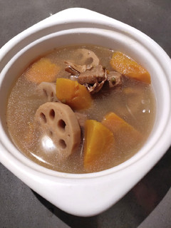 A picture of Lotus Root Soup.