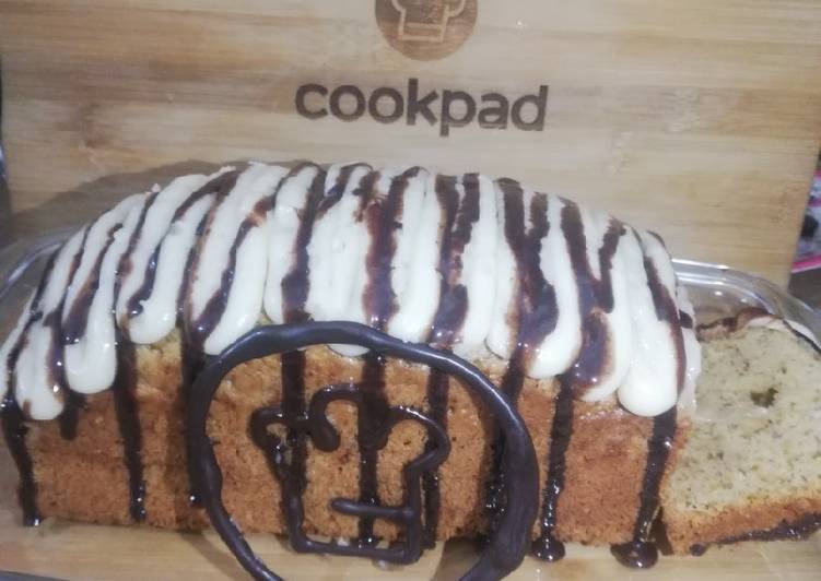 Simple Way to Cook Tasty Banana Bread with Cream cheese frosting