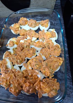 Una foto de Huevos Rellenos