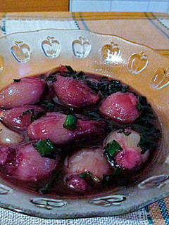 Una foto de Cebolla escabechada al vino tinto