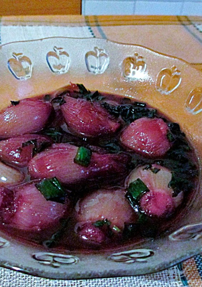 Una foto de Cebolla escabechada al vino tinto