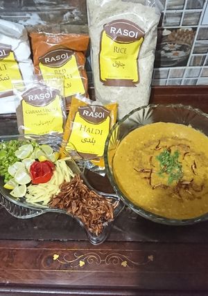 A picture of Haleem deghi without any brand daba masala.