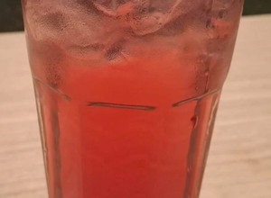 Foto de Chá Gelado de Hibisco com Frutas Vermelhas