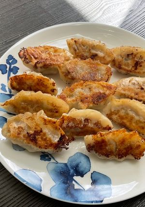 รูปของ Pork &Cabbage dumplings