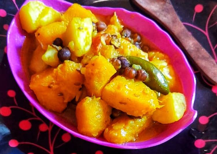 My Daughter love Kumro Aloo&#39;r Chokka/ Potato Pumpkin Curry