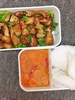 Hình của món Bún Thịt Chiên.