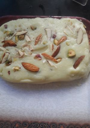 झटपट बर्फी (Jhatpat Barfi rcipe in hindi) रेसिपी मुख्य फोटो