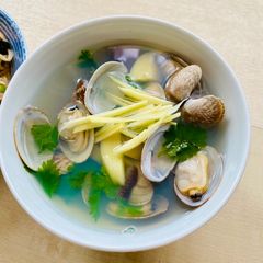 A picture of Clam Soup with Ginger and Umeboshi broth.