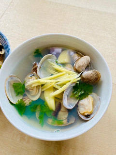 A picture of Clam Soup with Ginger and Umeboshi broth.