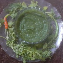 A picture of Coriander chutney.