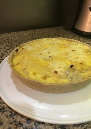 Una foto de Tarta de cebolla y queso🙃