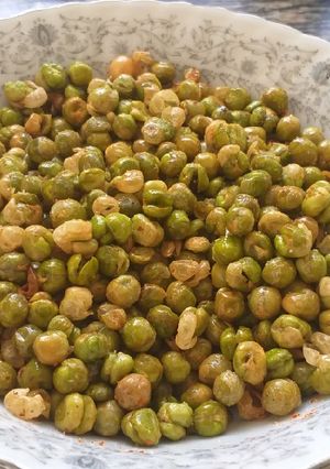 A picture of Dried Fry Peas#Arabic contest#festive contest _Mombasa.