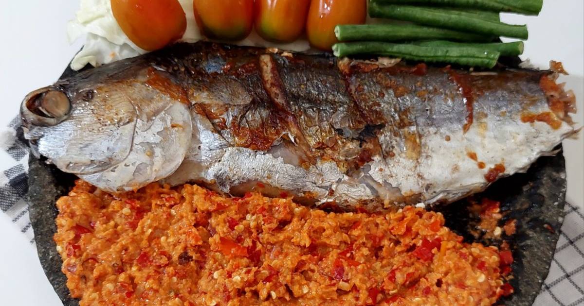 Resep Ikan Bakar Sambal Kenari Khas Maluku Oleh Arlina Cookpad