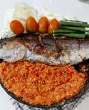 Ikan bakar sambal kenari (khas maluku)