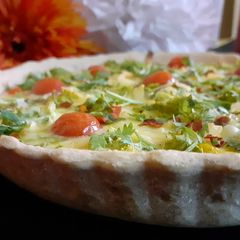 A picture of Wheat flour zucchini and mushroom tart.