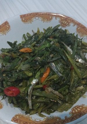 Foto resep Tumis Genjer Teri Pedas
