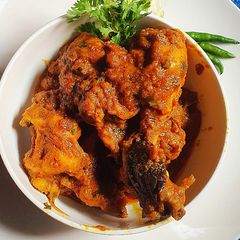 A picture of Chicken malai masala.