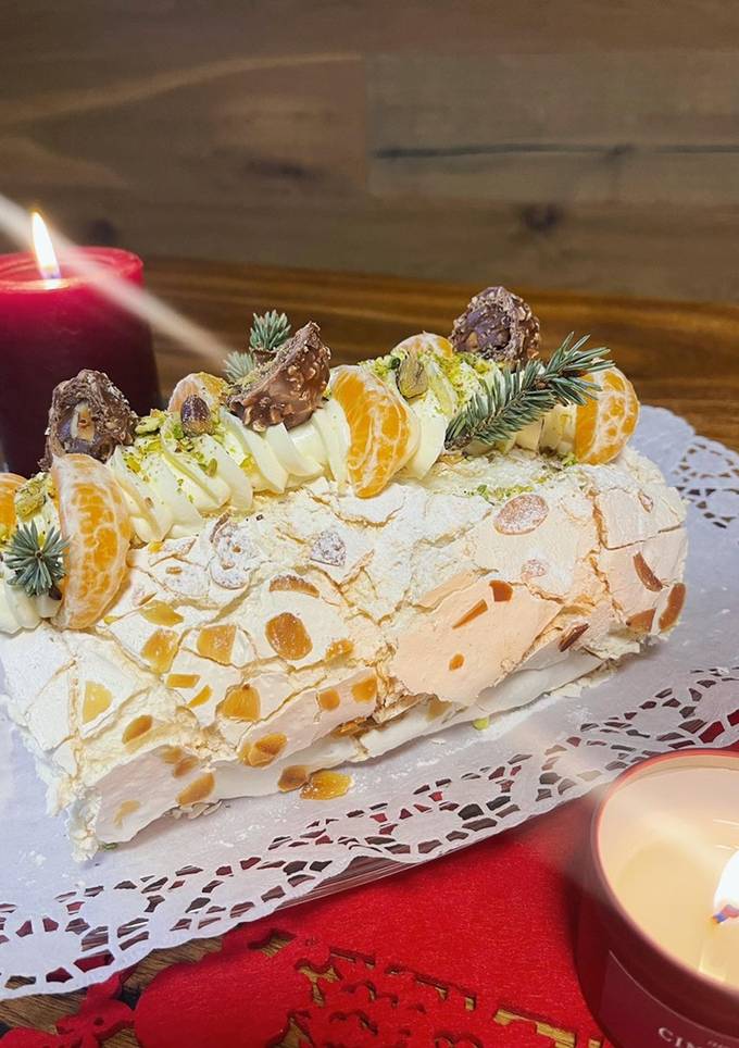Меренговий рулет