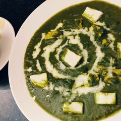 A picture of Palak paneer.