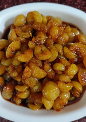 A picture of Jhatpat khata meetha amla.