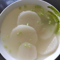 A picture of Radish and Chicken Soup.