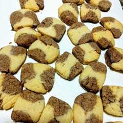Una foto de Polvorones de vainilla chocolate y limón