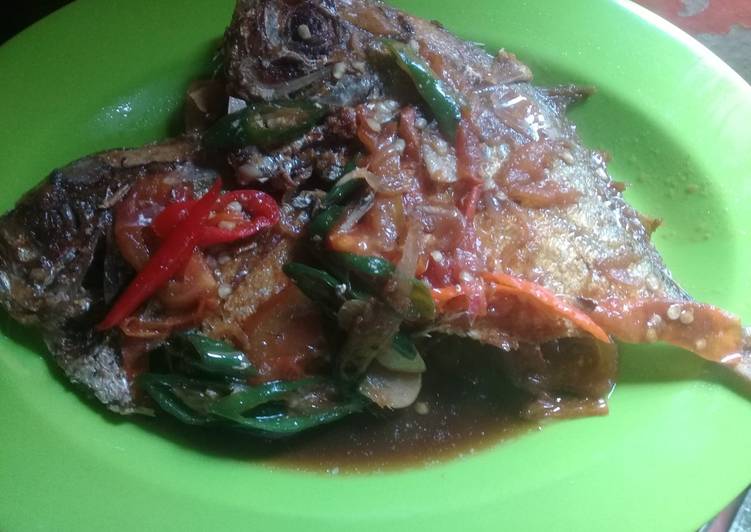 Ikan kuah kecap