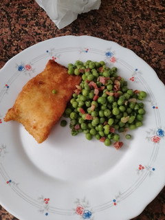 Una foto de Merluza empanada