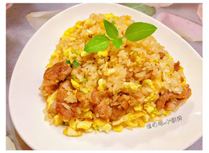 粒粒分明 肉絲蛋炒飯 的食譜成品照片