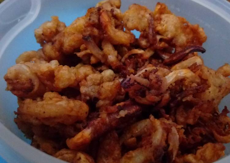 Crispy fried calamari