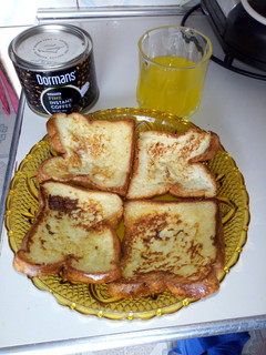 A picture of French toast.