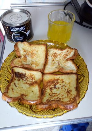 A picture of French toast.