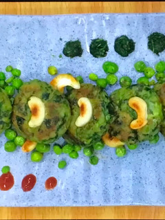 A picture of Hara bhara kabab.