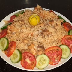 A picture of Chicken pulao.
