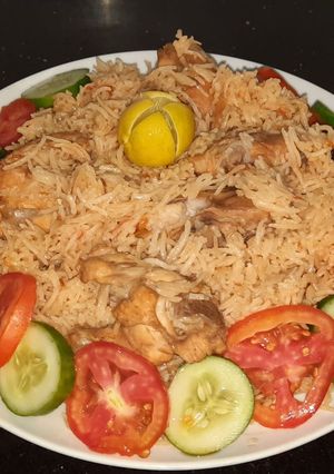A picture of Chicken pulao.